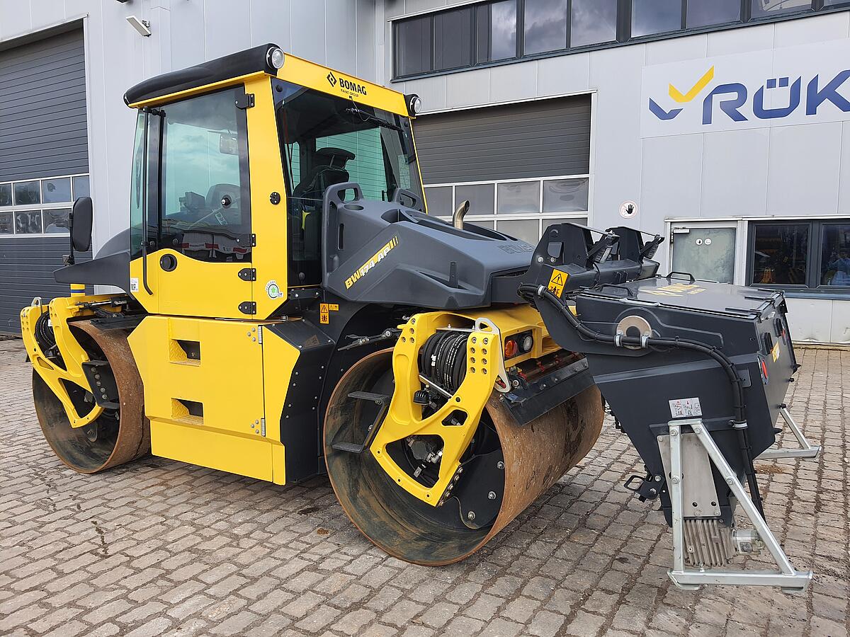 Tandemwalze Bomag BW 174 AP-4v