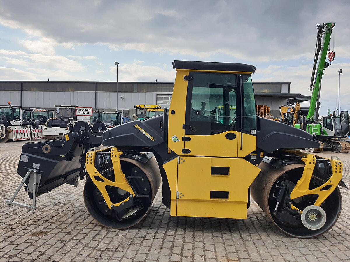 Tandemwalze Bomag BW 174 AP-4v