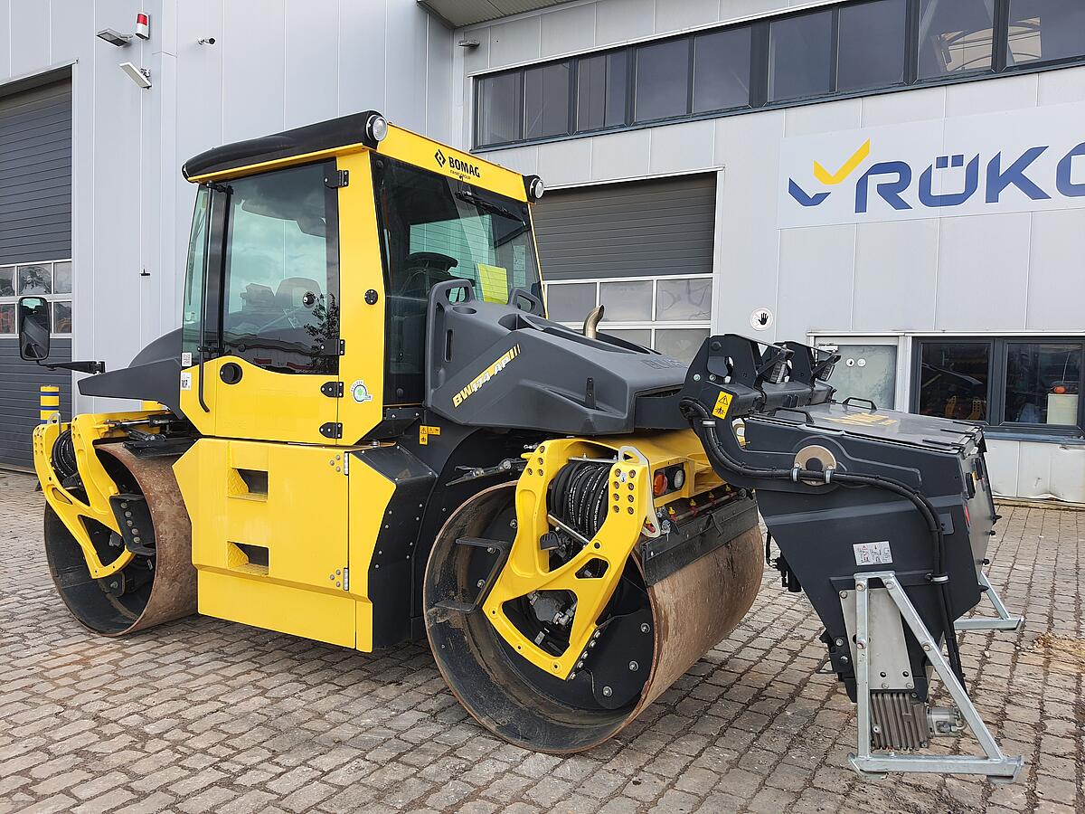 Tandemwalze Bomag BW 174 AP-4v