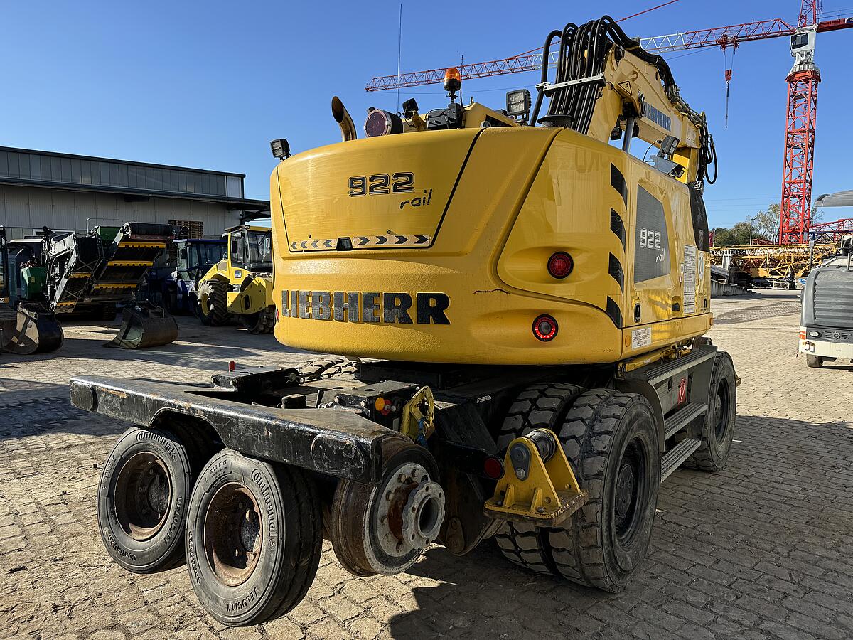 Zweiwegebagger Liebherr A 922 Rail Litronic